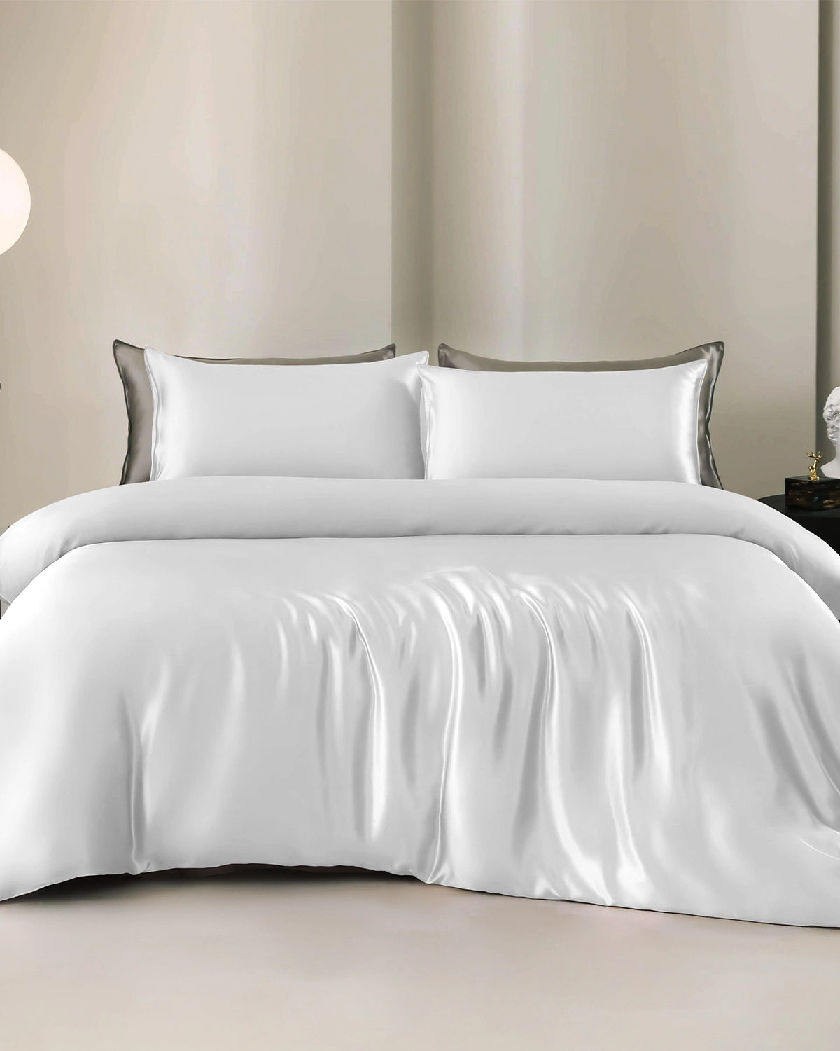 Luxurious 4-piece Silk Bedding Set Including Duvet Cover and Flat Sheet, Ivory