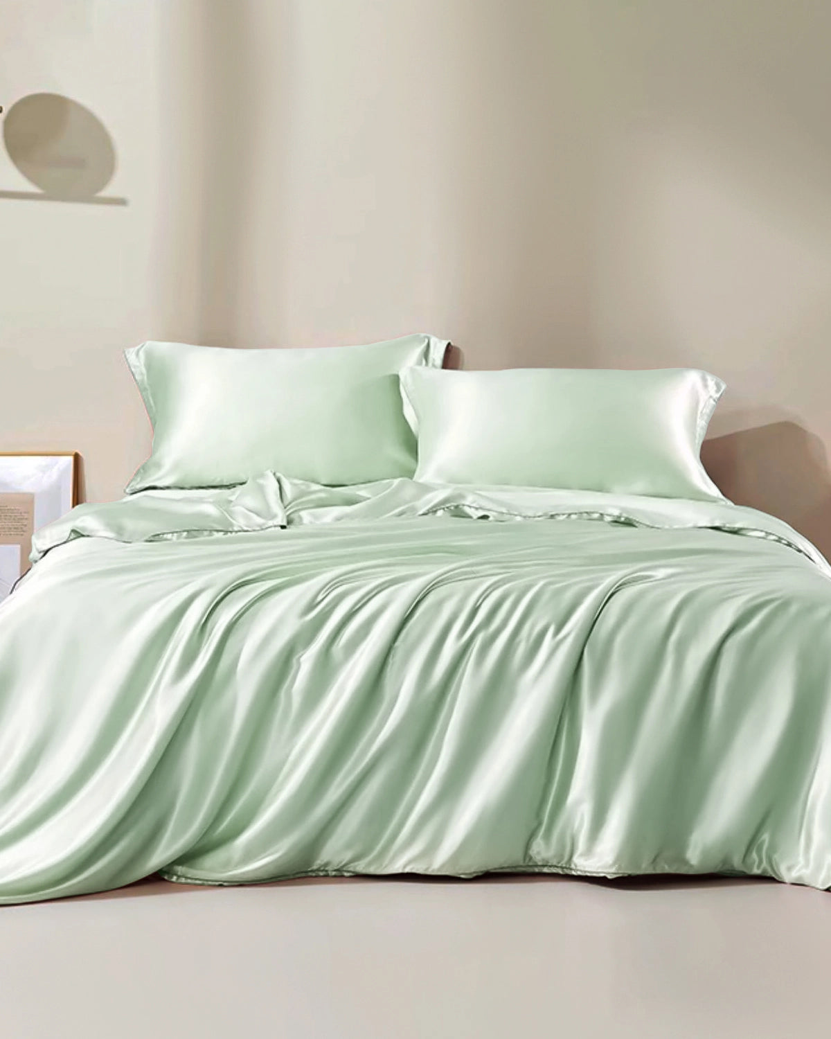 19 Momme Seamless Silk Duvet Cover, Light Green