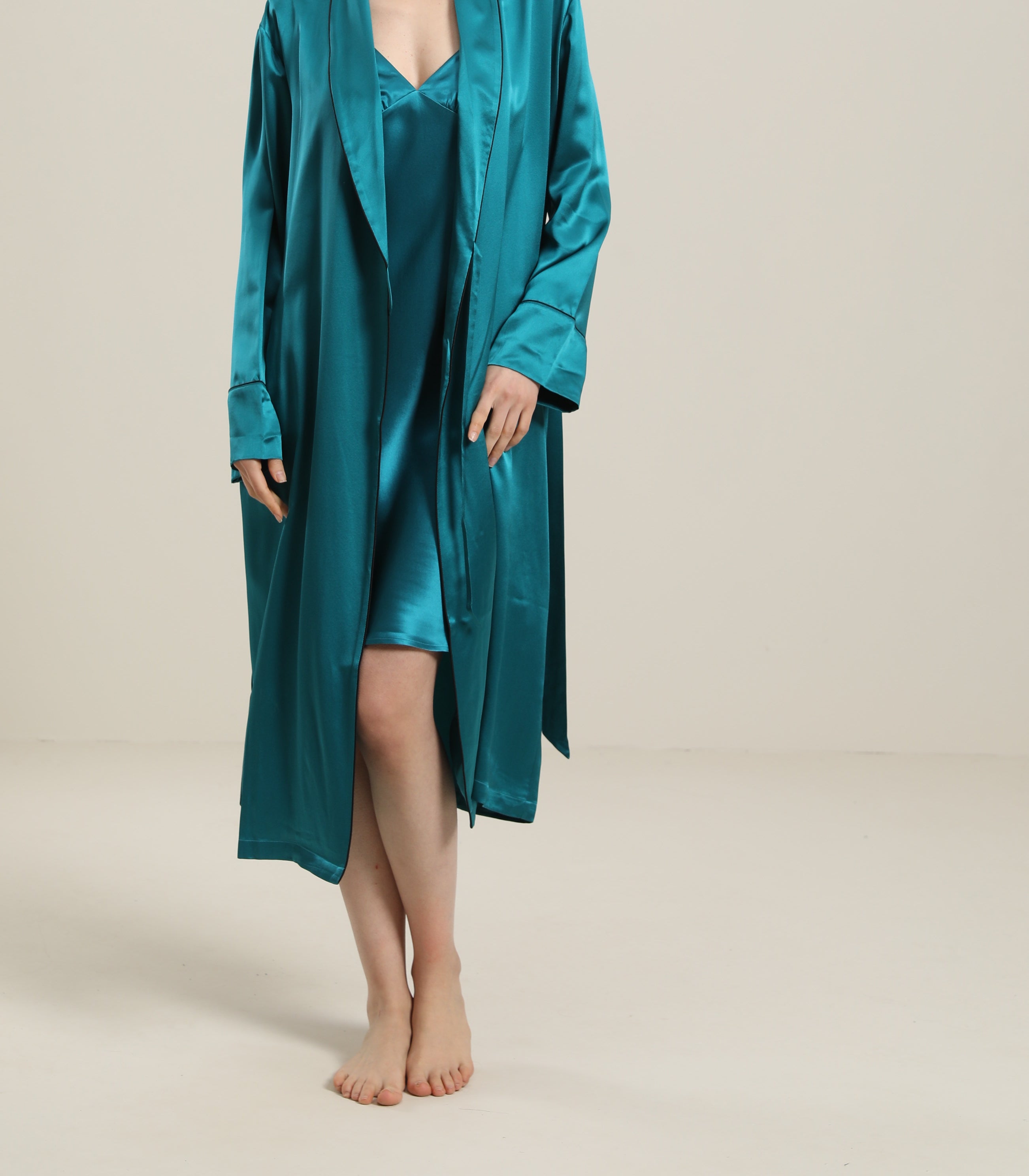 22 Momme Contra Trim And Full Length Silk Robe, Peacock Blue
