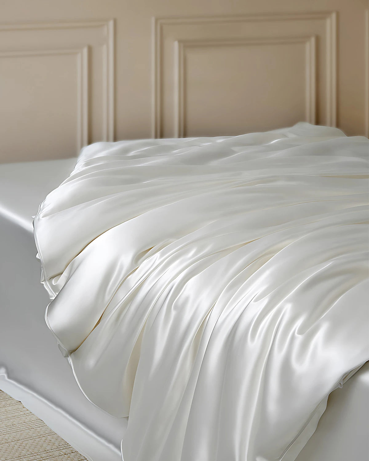 Mulberry Silk Comforter with 22 Momme Silk Shell - DAISYSILK
