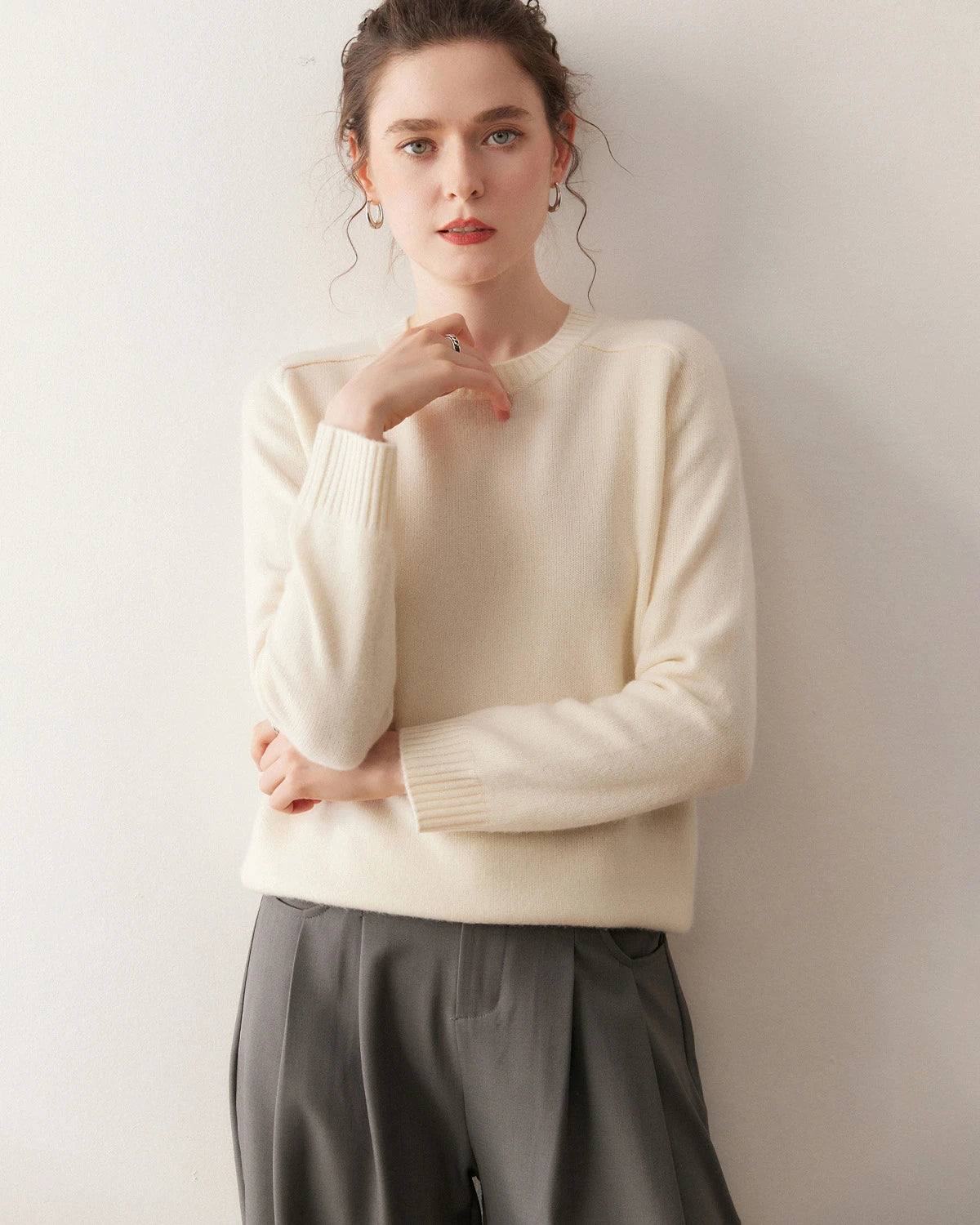Classic Saddle Shoulder Round Neck Cashmere Sweater - DAISYSILK