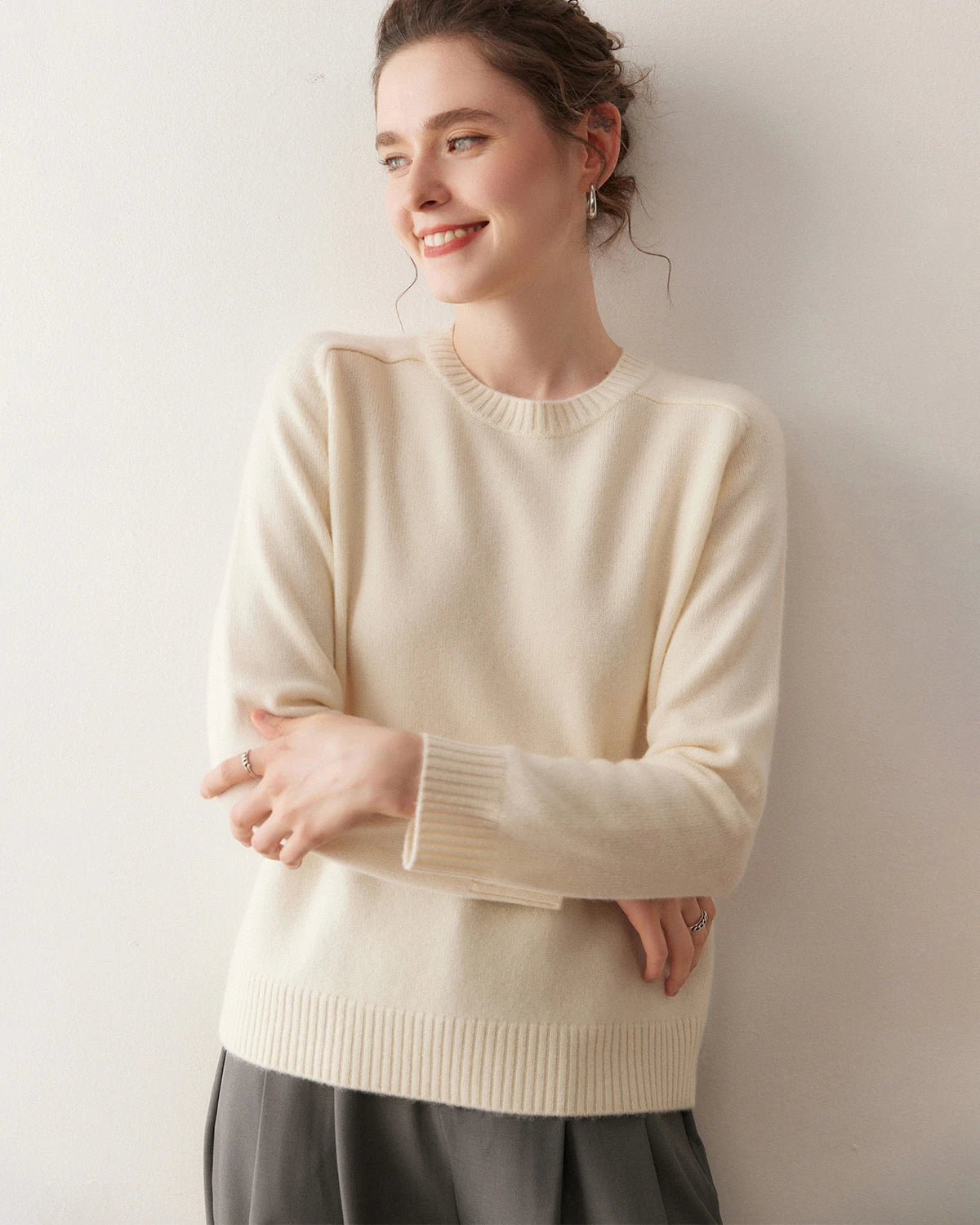 Classic Saddle Shoulder Round Neck Cashmere Sweater - DAISYSILK