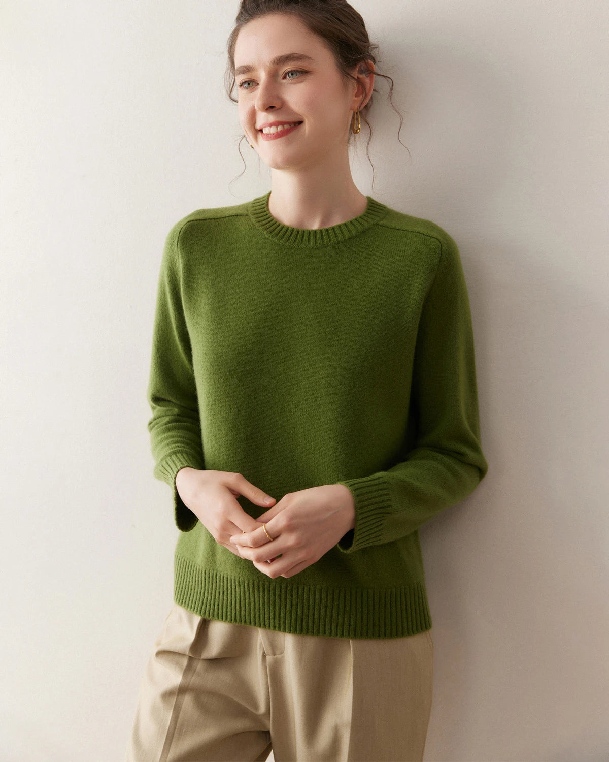 Classic Saddle Shoulder Round Neck Cashmere Sweater - DAISYSILK