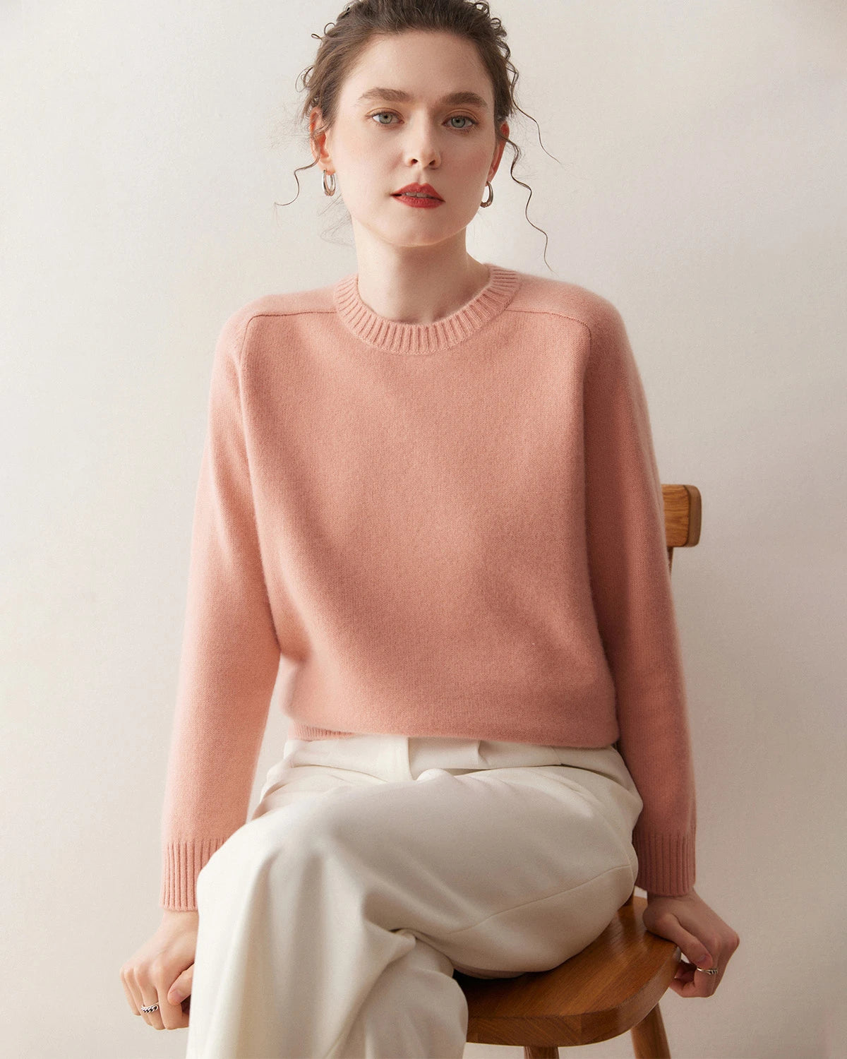 Classic Saddle Shoulder Round Neck Cashmere Sweater - DAISYSILK