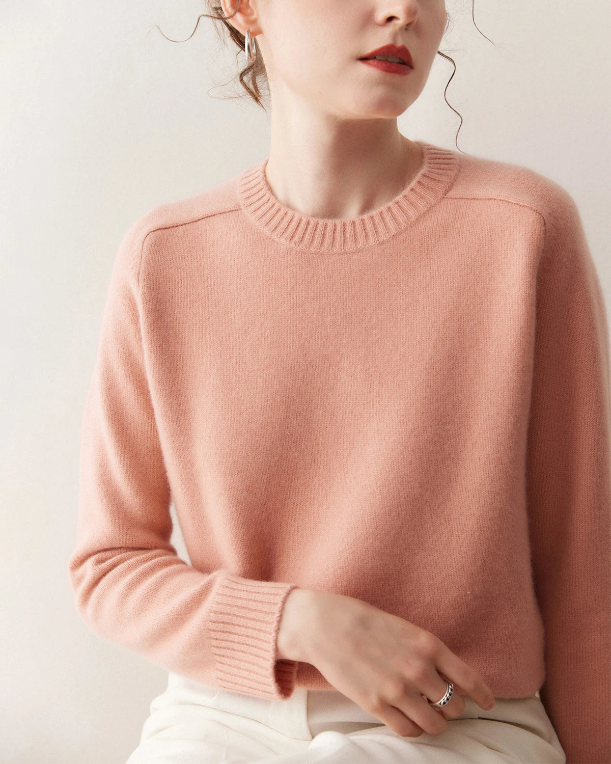 Classic Saddle Shoulder Round Neck Cashmere Sweater - DAISYSILK