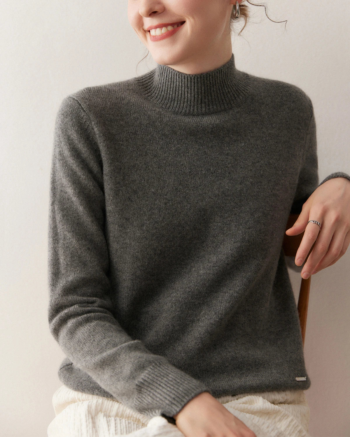 Cozy Women’s Cashmere Pullover Sweater - DAISYSILK