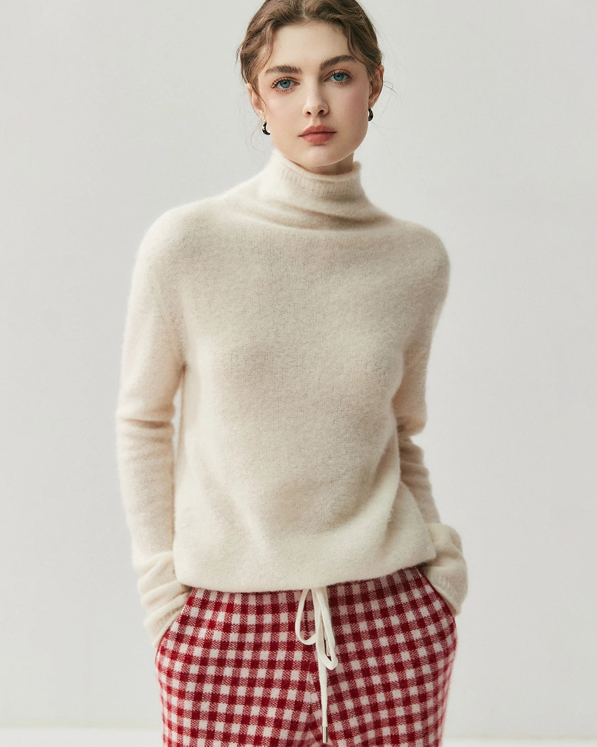 Silk-Cashmere Long Sleeve Turtleneck Sweater - DAISYSILK