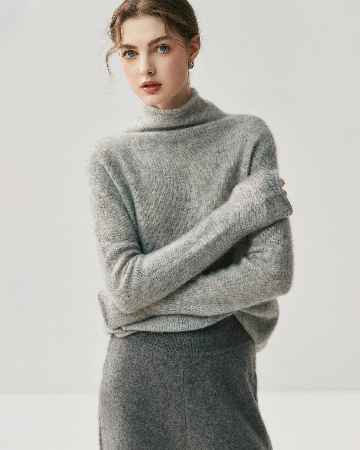 Silk-Cashmere Long Sleeve Turtleneck Sweater - DAISYSILK