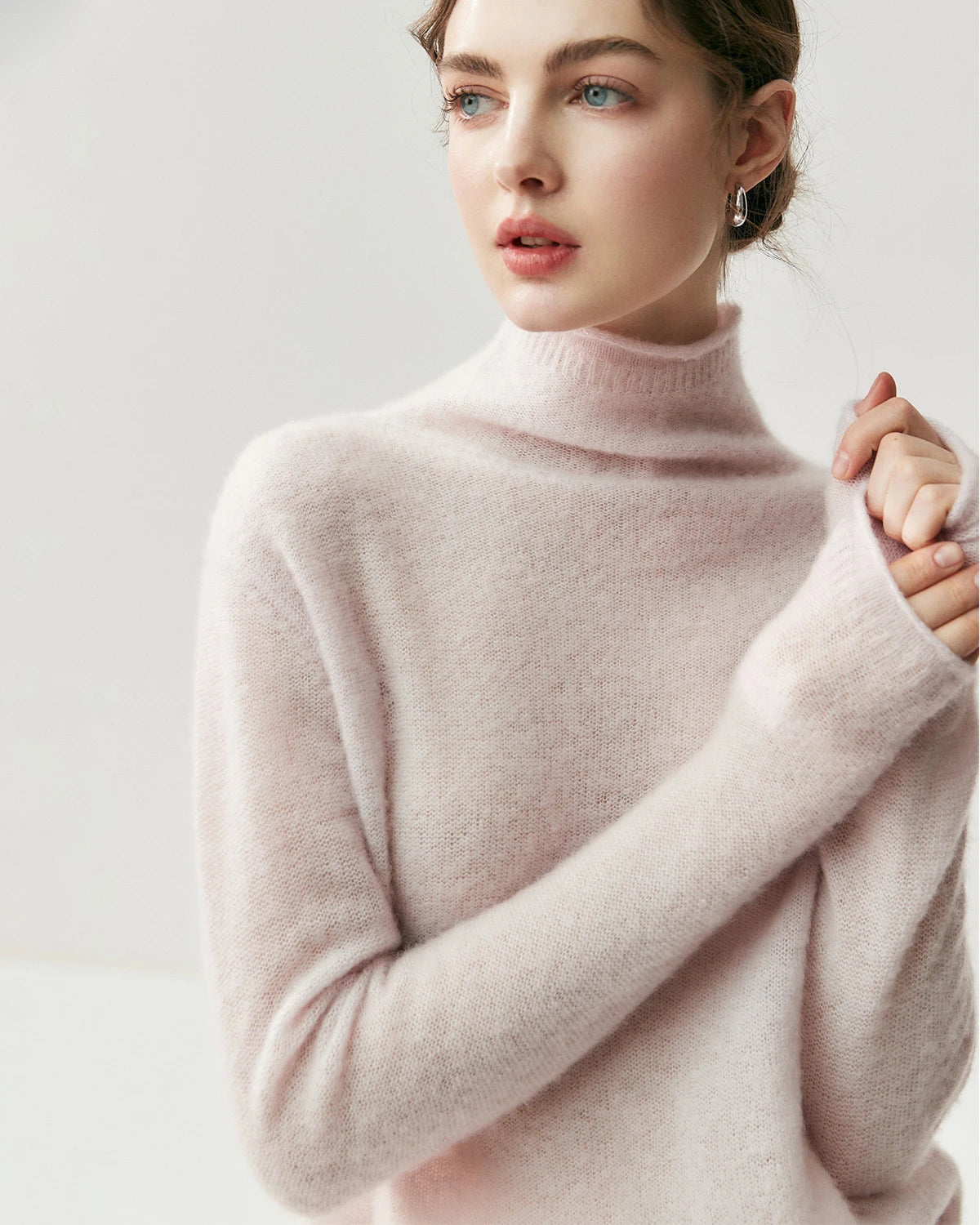 Silk-Cashmere Long Sleeve Turtleneck Sweater - DAISYSILK