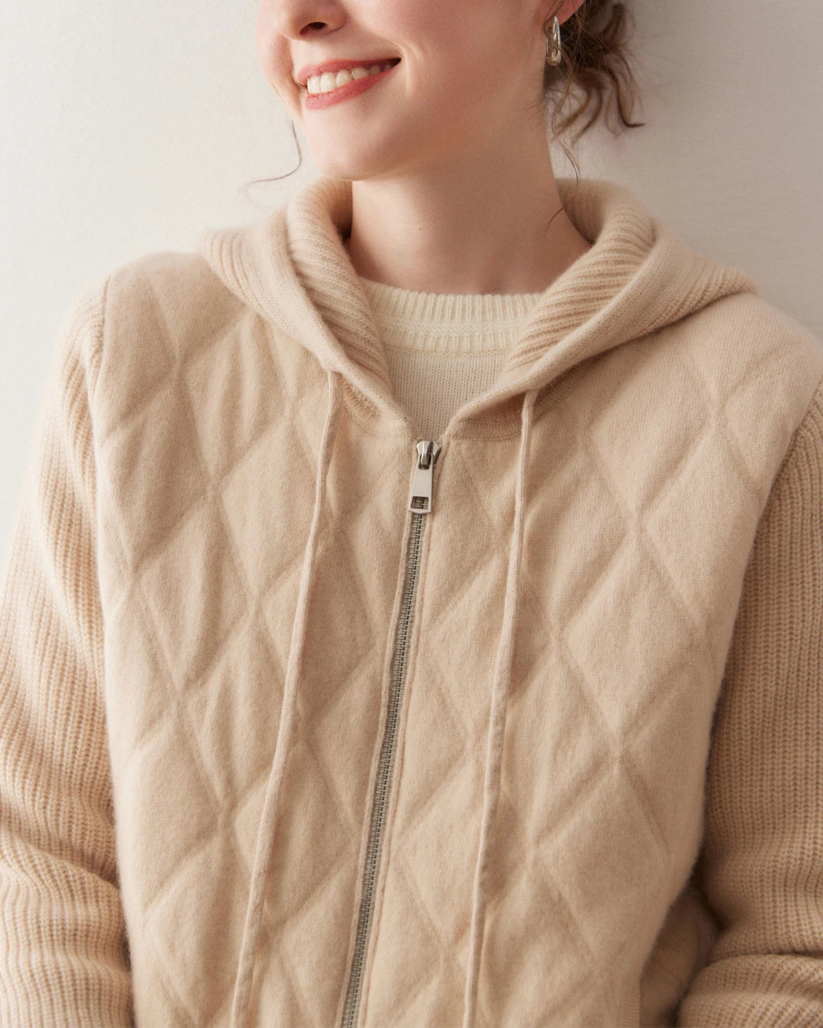 Women’s Hooded Cashmere Zip-Up Jacket - DAISYSILK