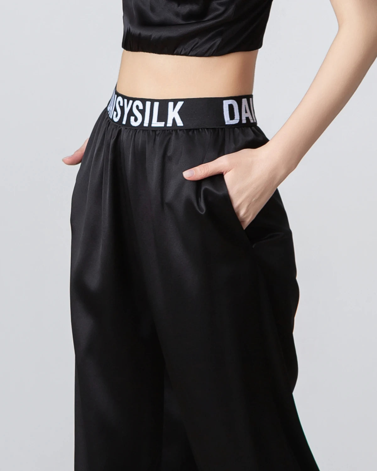 Elastic Waist Loose Ankle Cuffed Silk Pant for Women, Black