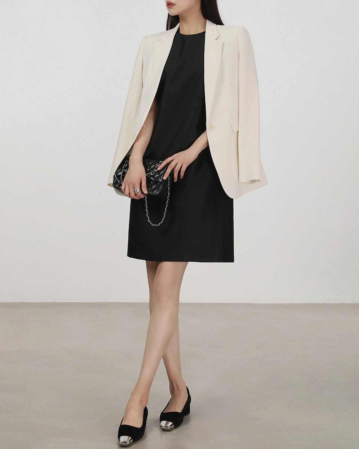 40 Momme Sleeveless Silk Straight Dress, Black