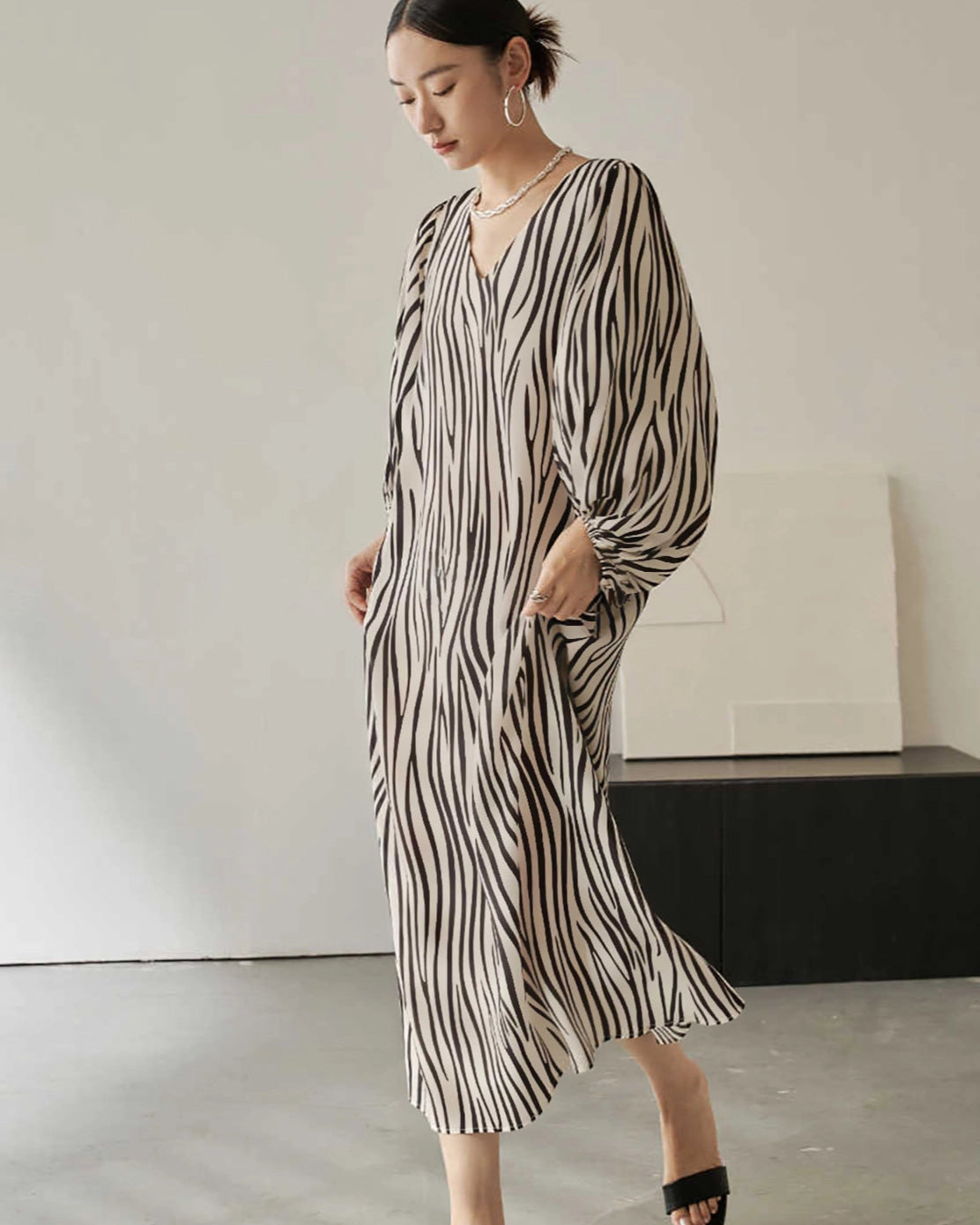 Loose Zebra Printed Silk Dress, White And Black