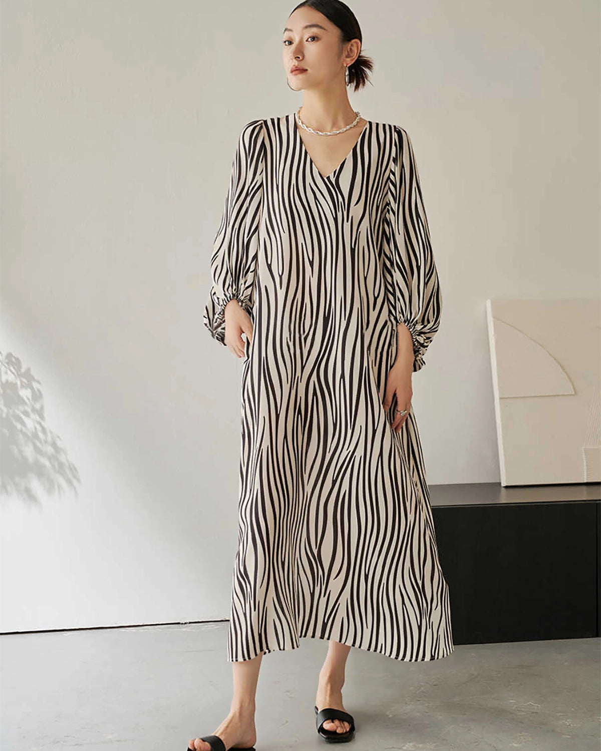 Loose Zebra Printed Silk Dress, White And Black