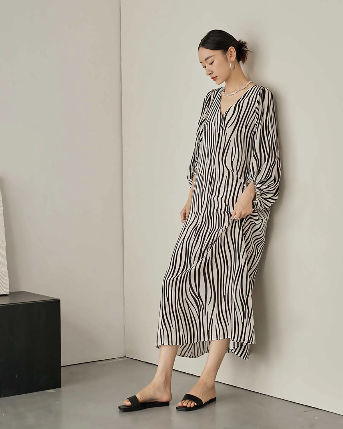 Loose Zebra Printed Silk Dress, White And Black