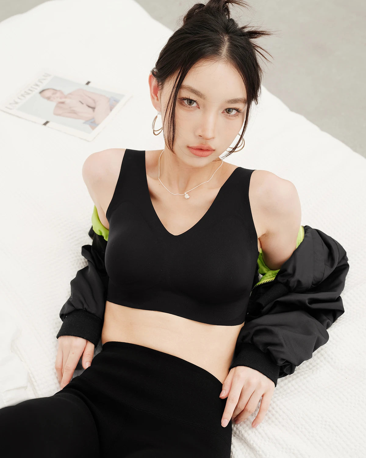 Seamless Wide-Strap Silk Bra, Black