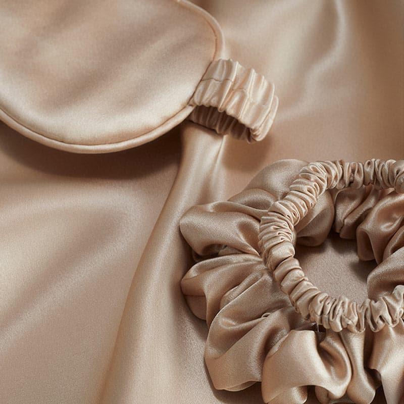 Silk Travel Suit 3 PCS Scrunchy Pillowcase And Eyemask - DAISYSILK